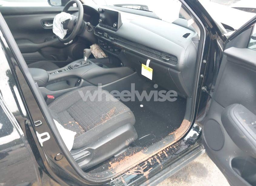 Photo 5 of 2025 Honda Hr-v AWD LX (VIN 3CZRZ2H30SM703633)