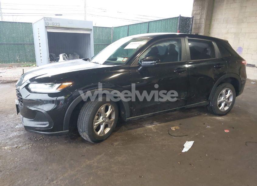 Photo 2 of 2023 Honda Hr-v AWD LX (VIN 3CZRZ2H31PM724921)