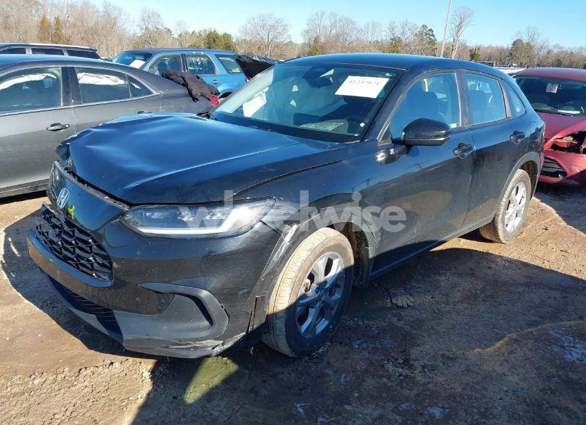 Photo 2 of 2024 Honda Hr-v AWD LX (VIN 3CZRZ2H31RM703070)