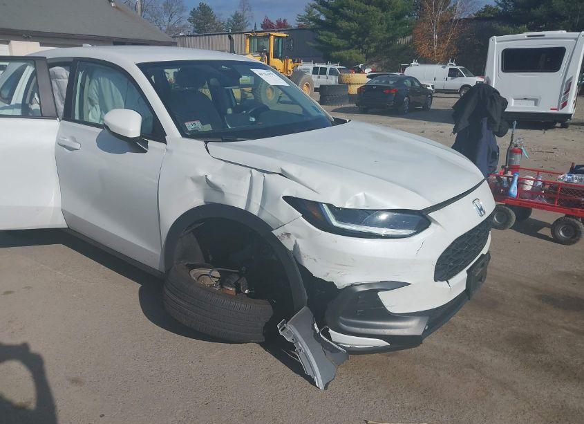 Photo 6 of 2024 Honda Hr-v AWD LX (VIN 3CZRZ2H31RM715221)