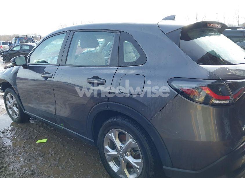 Photo 15 of 2024 Honda Hr-v AWD LX (VIN 3CZRZ2H31RM716482)