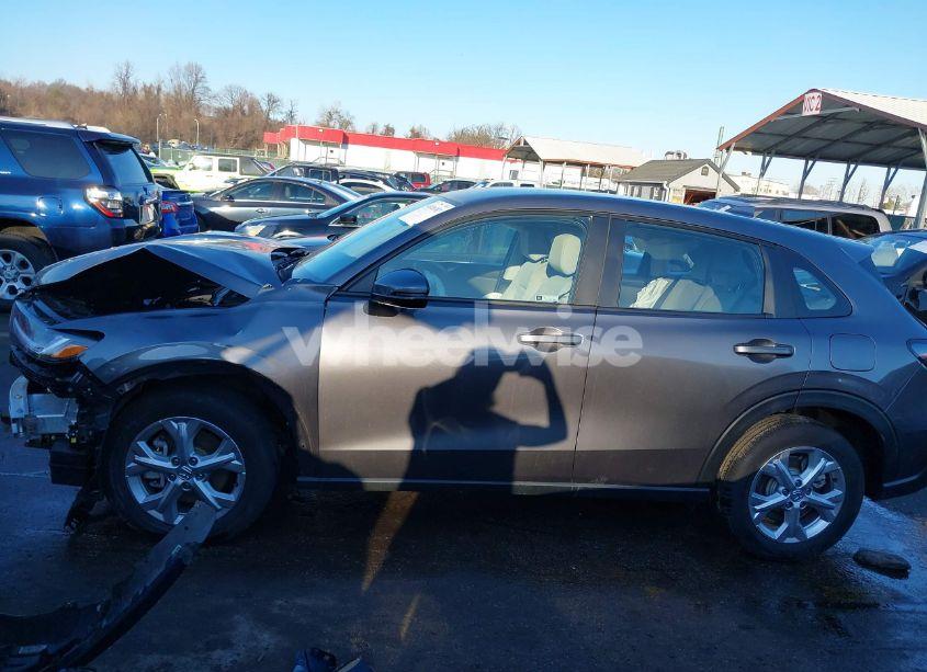 Photo 15 of 2024 Honda Hr-v AWD LX (VIN 3CZRZ2H31RM735663)