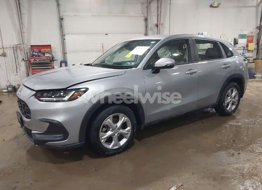 Photo 2 of 2024 Honda Hr-v AWD LX (VIN 3CZRZ2H31RM769683)