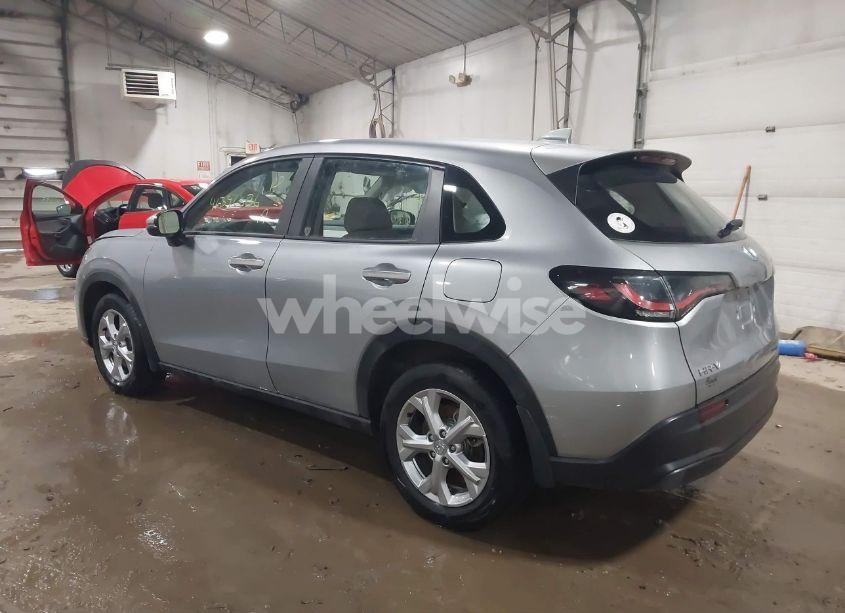 Photo 3 of 2024 Honda Hr-v AWD LX (VIN 3CZRZ2H31RM769683)