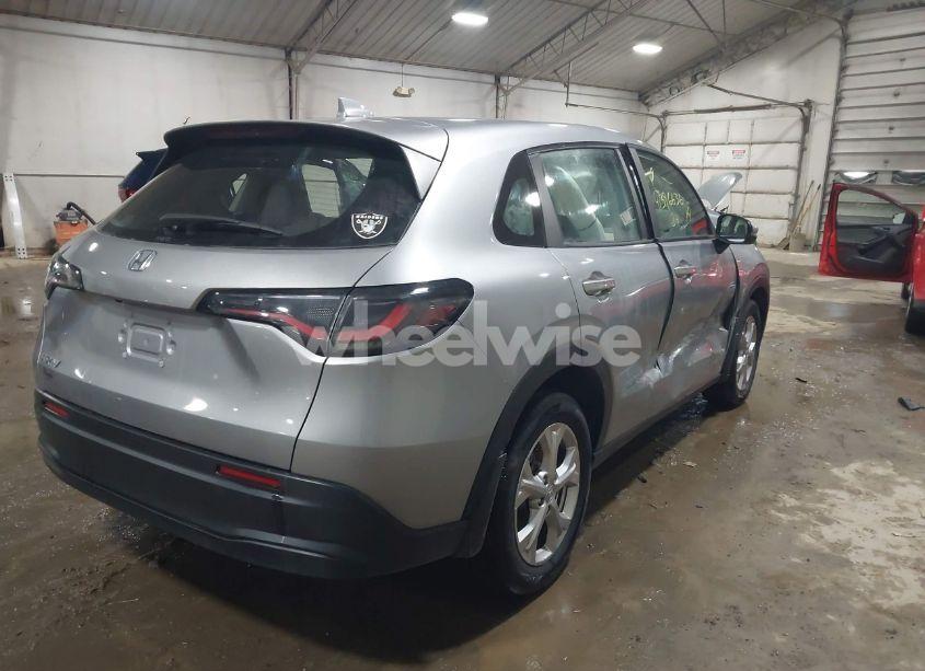 Photo 4 of 2024 Honda Hr-v AWD LX (VIN 3CZRZ2H31RM769683)