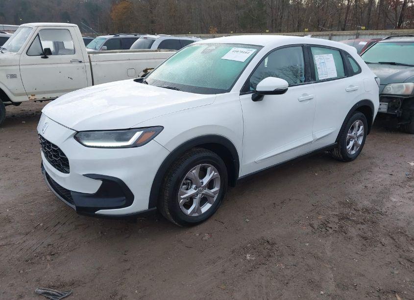 Photo 2 of 2024 Honda Hr-v AWD LX (VIN 3CZRZ2H32RM771846)