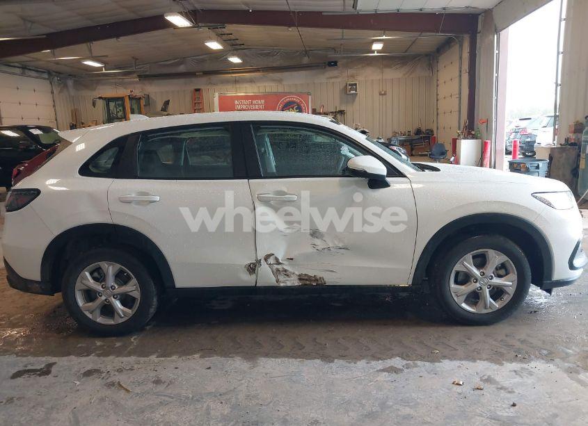 Photo 13 of 2025 Honda Hr-v AWD LX (VIN 3CZRZ2H32SM713385)