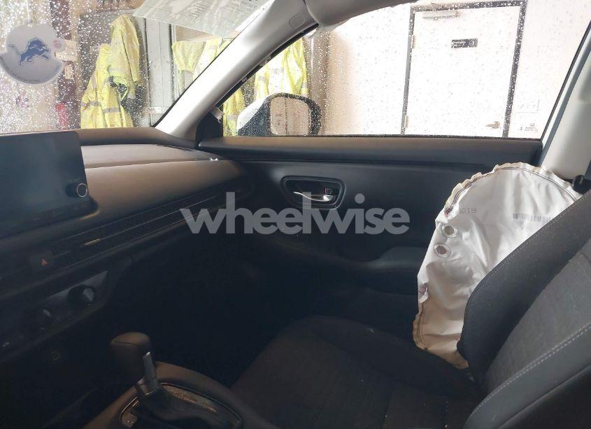 Photo 5 of 2025 Honda Hr-v AWD LX (VIN 3CZRZ2H32SM713385)