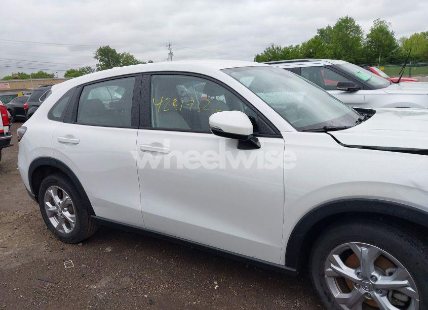 Photo 13 of 2024 Honda Hr-v AWD LX (VIN 3CZRZ2H33RM709002)