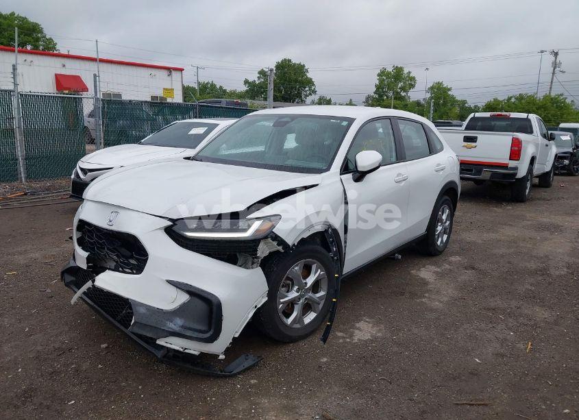 Photo 2 of 2024 Honda Hr-v AWD LX (VIN 3CZRZ2H33RM709002)