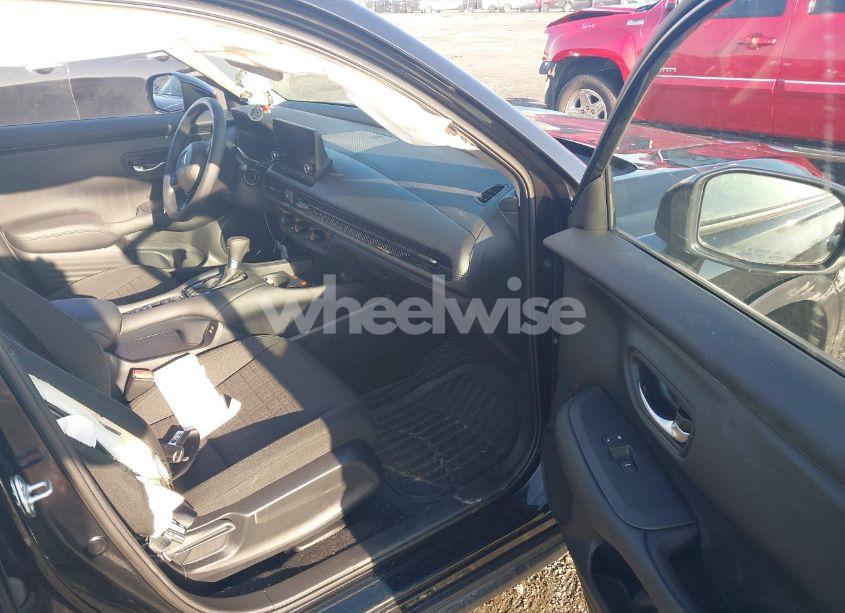 Photo 5 of 2025 Honda Hr-v AWD LX (VIN 3CZRZ2H33SM714156)