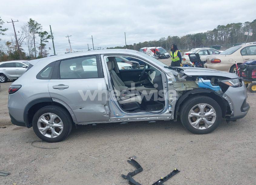 Photo 13 of 2023 Honda Hr-v AWD LX (VIN 3CZRZ2H34PM730468)