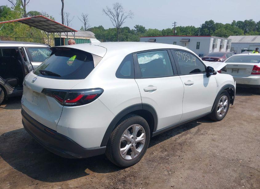 Photo 4 of 2023 Honda Hr-v AWD LX (VIN 3CZRZ2H34PM740255)