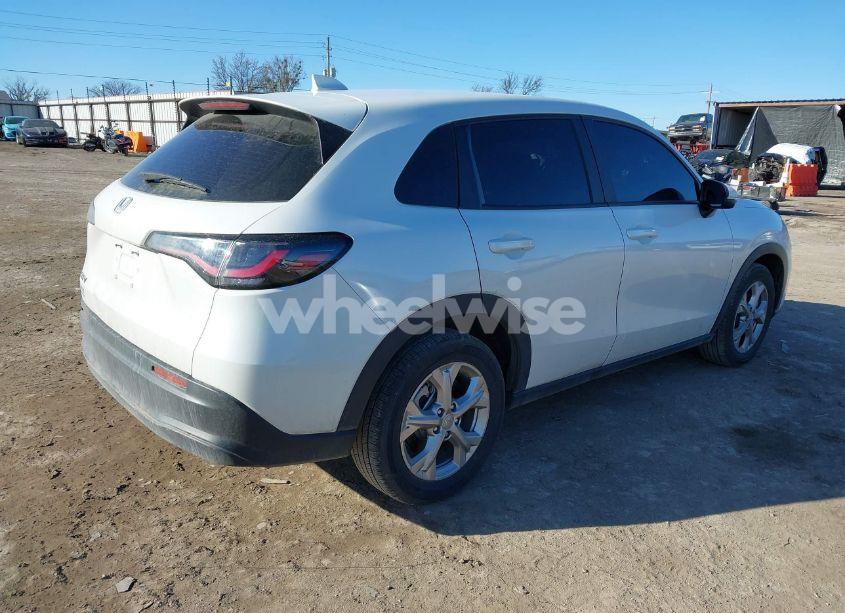 Photo 4 of 2025 Honda Hr-v AWD LX (VIN 3CZRZ2H34SM707510)