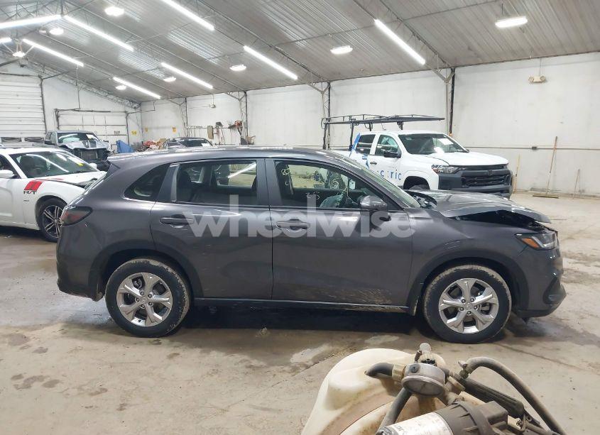 Photo 13 of 2025 Honda Hr-v AWD LX (VIN 3CZRZ2H34SM709614)