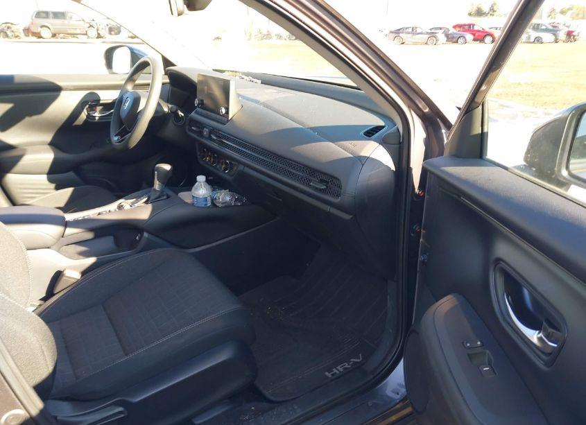 Photo 5 of 2023 Honda Hr-v AWD LX (VIN 3CZRZ2H35PM712402)