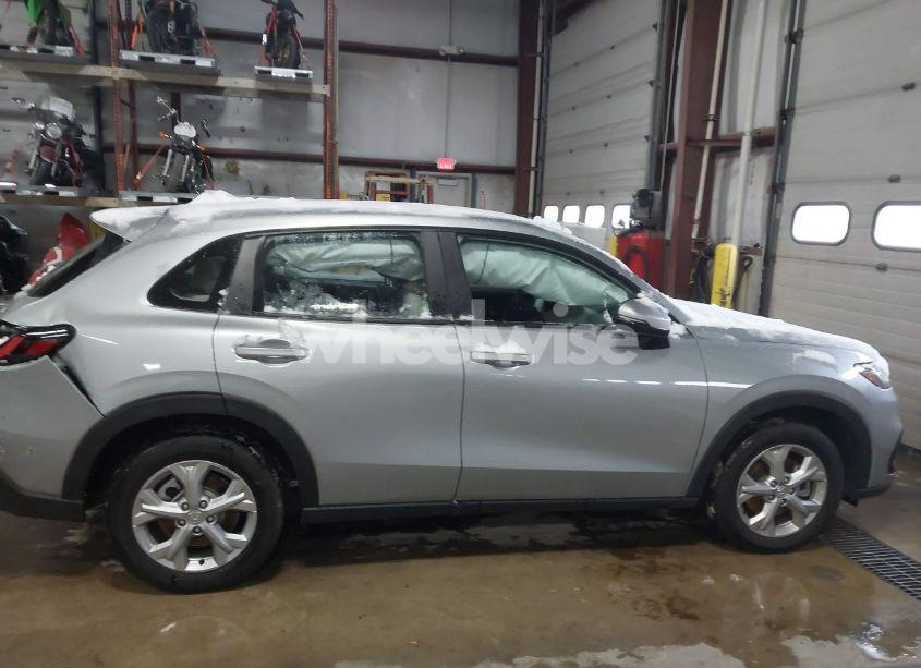 Photo 13 of 2024 Honda Hr-v AWD LX (VIN 3CZRZ2H35RM751896)