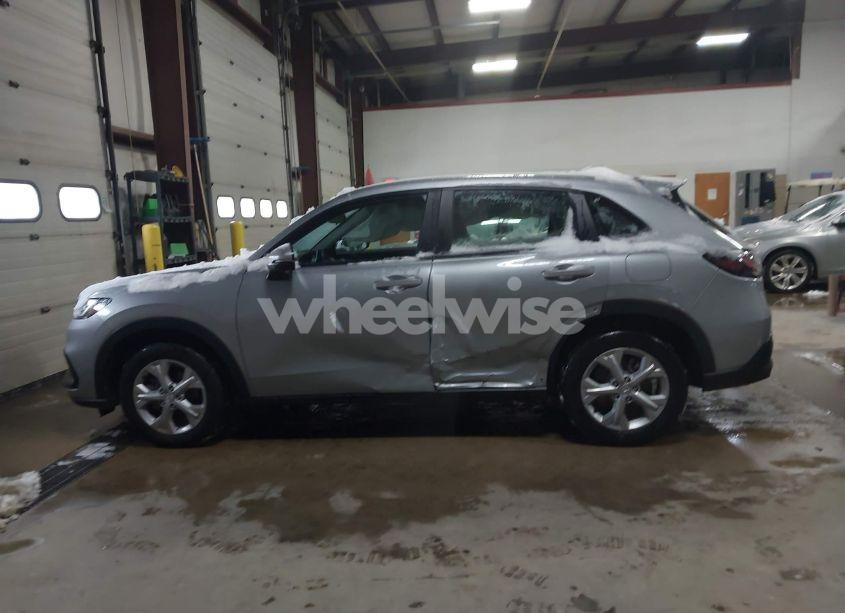 Photo 14 of 2024 Honda Hr-v AWD LX (VIN 3CZRZ2H35RM751896)