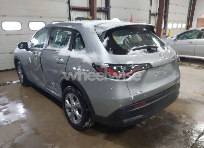 Photo 3 of 2024 Honda Hr-v AWD LX (VIN 3CZRZ2H35RM751896)