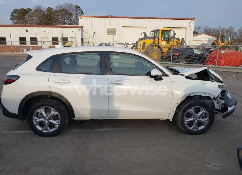 Photo 14 of 2023 Honda Hr-v AWD LX (VIN 3CZRZ2H36PM742038)