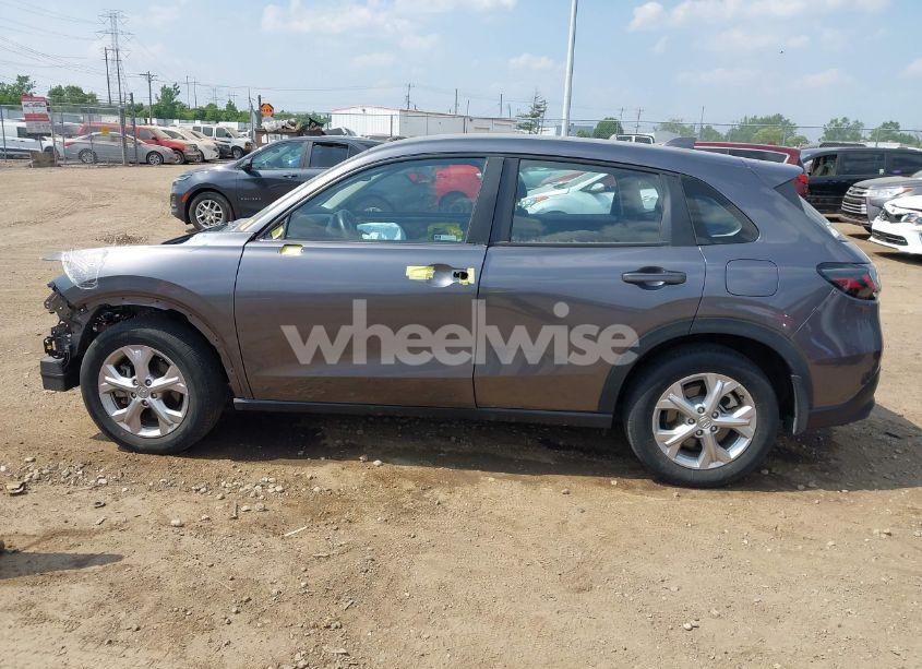 Photo 15 of 2023 Honda Hr-v AWD LX (VIN 3CZRZ2H36PM743383)