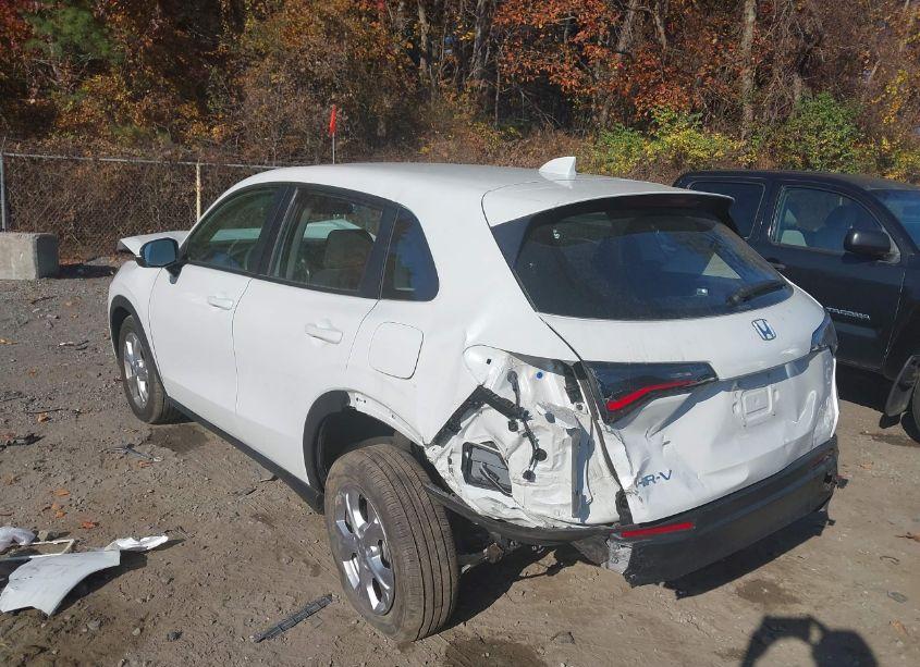 Photo 3 of 2024 Honda Hr-v AWD LX (VIN 3CZRZ2H36RM702741)