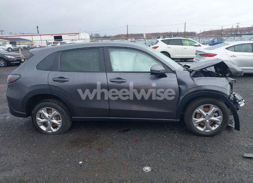 Photo 12 of 2024 Honda Hr-v AWD LX (VIN 3CZRZ2H37RM718334)