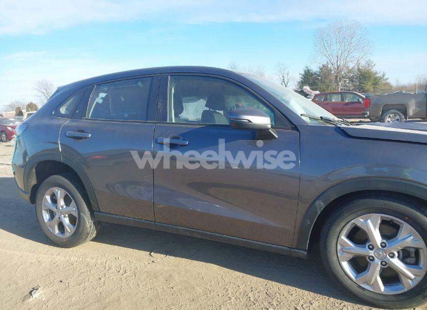 Photo 13 of 2023 Honda Hr-v AWD LX (VIN 3CZRZ2H38PM704133)