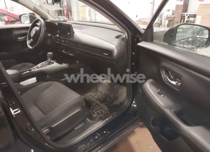 Photo 5 of 2023 Honda Hr-v AWD LX (VIN 3CZRZ2H38PM729307)