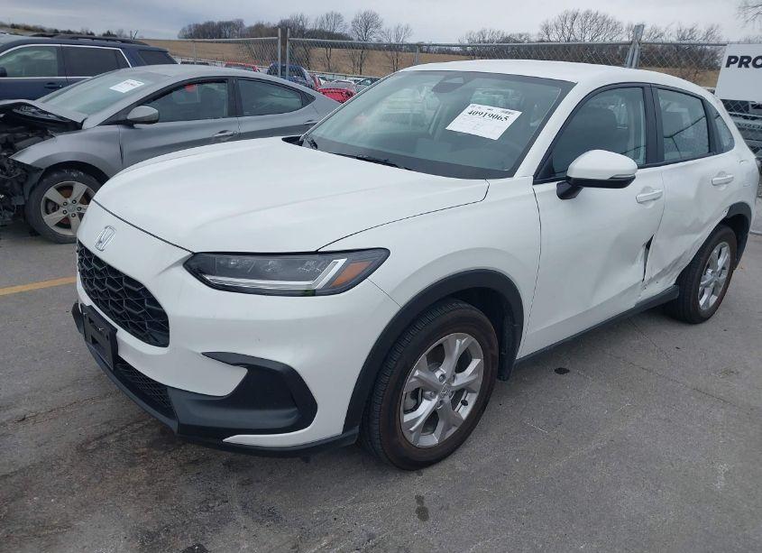 Photo 2 of 2023 Honda Hr-v AWD LX (VIN 3CZRZ2H38PM736256)