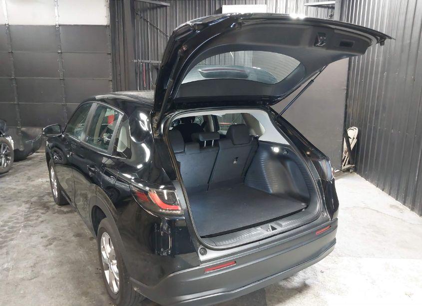 Photo 3 of 2023 Honda Hr-v AWD LX (VIN 3CZRZ2H39PM708644)