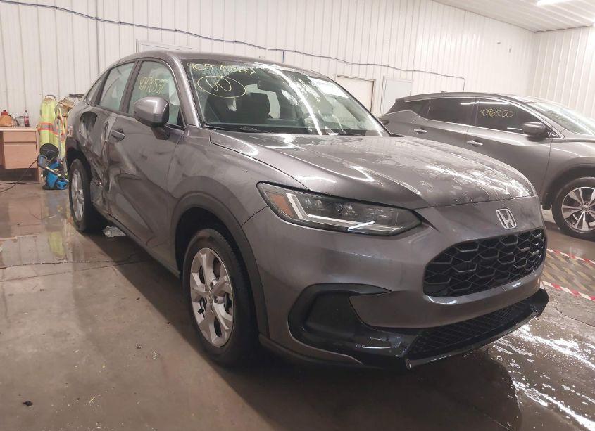 2024 Honda Hr-v AWD LX (VIN 3CZRZ2H39RM710378) main photo