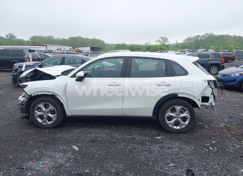 Photo 15 of 2025 Honda Hr-v AWD LX (VIN 3CZRZ2H39SM712671)