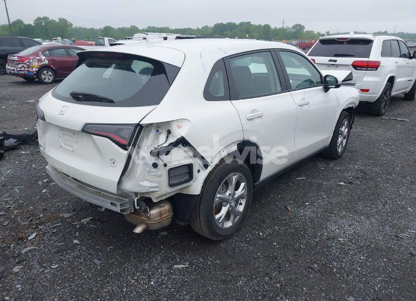 Photo 4 of 2025 Honda Hr-v AWD LX (VIN 3CZRZ2H39SM712671)