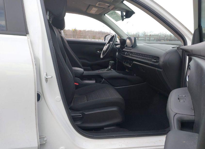 Photo 5 of 2023 Honda Hr-v AWD LX (VIN 3CZRZ2H3XPM741524)