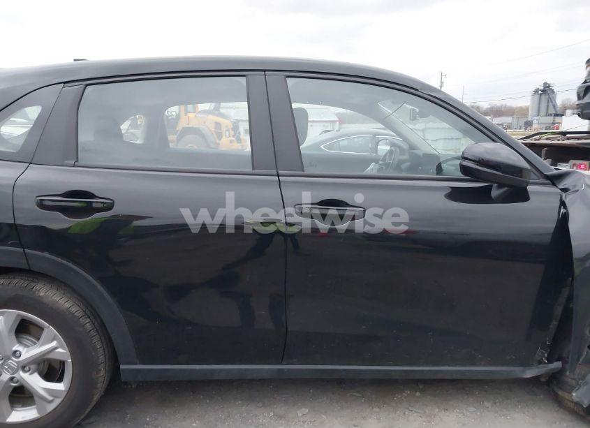 Photo 13 of 2024 Honda Hr-v AWD LX (VIN 3CZRZ2H3XRM760691)