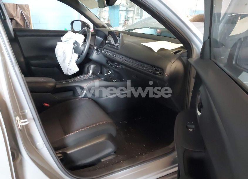 Photo 5 of 2023 Honda Hr-v AWD SPORT (VIN 3CZRZ2H50PM714351)