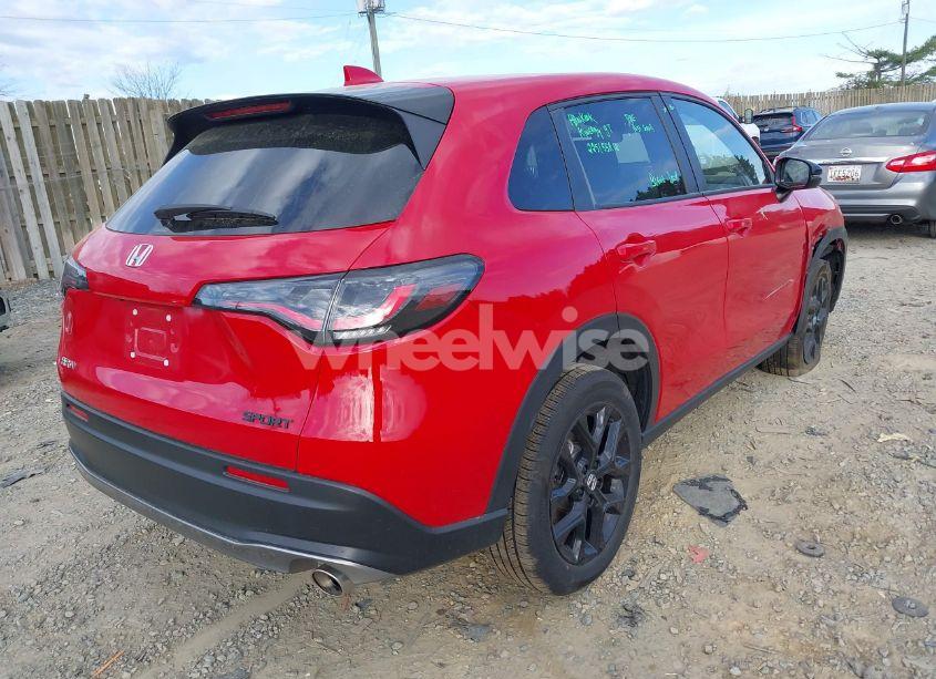 Photo 4 of 2025 Honda Hr-v AWD SPORT (VIN 3CZRZ2H50SM737945)