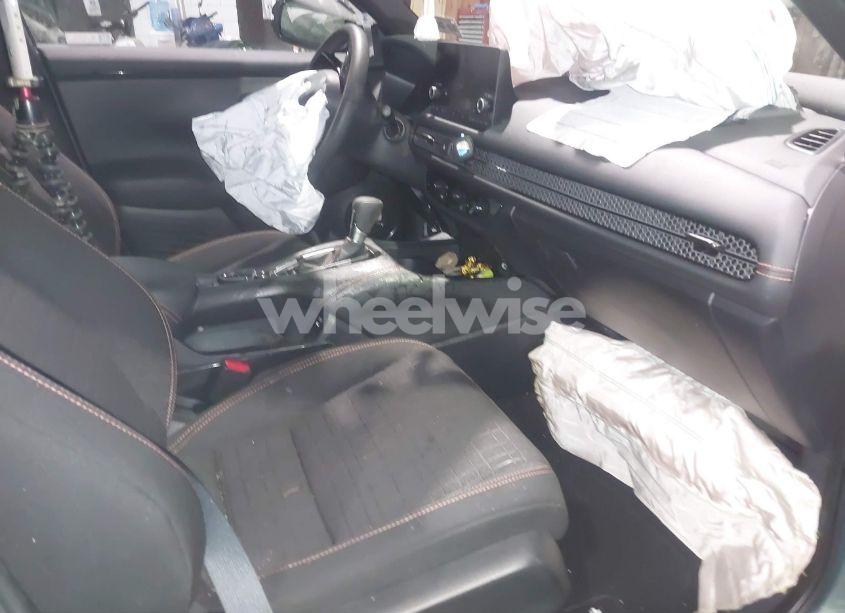 Photo 5 of 2024 Honda Hr-v AWD SPORT/AWD SPORT W/O BSI (VIN 3CZRZ2H51RM735129)