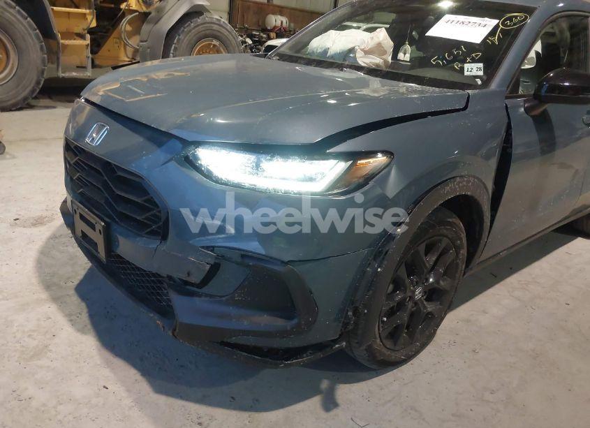 Photo 6 of 2024 Honda Hr-v AWD SPORT/AWD SPORT W/O BSI (VIN 3CZRZ2H51RM735129)