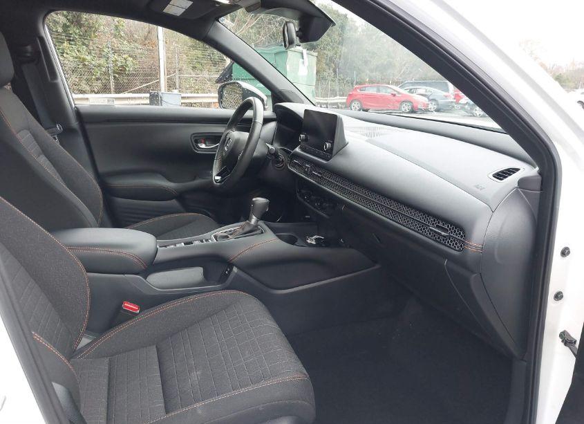 Photo 5 of 2024 Honda Hr-v AWD SPORT/AWD SPORT W/O BSI (VIN 3CZRZ2H51RM739195)