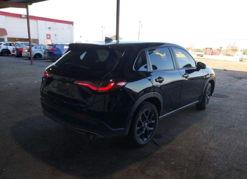 Photo 4 of 2024 Honda Hr-v AWD SPORT/AWD SPORT W/O BSI (VIN 3CZRZ2H51RM752335)