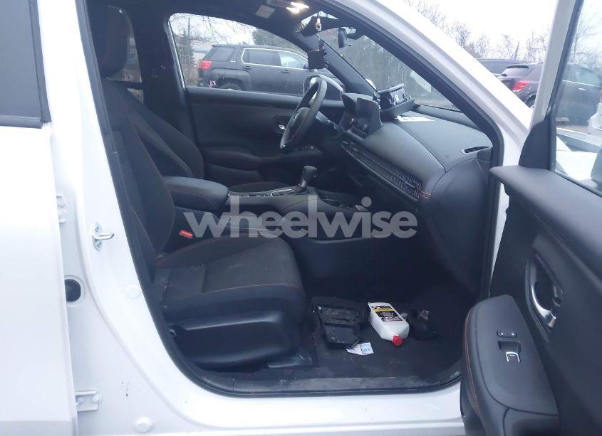 Photo 5 of 2024 Honda Hr-v (VIN 3CZRZ2H51RM754053)