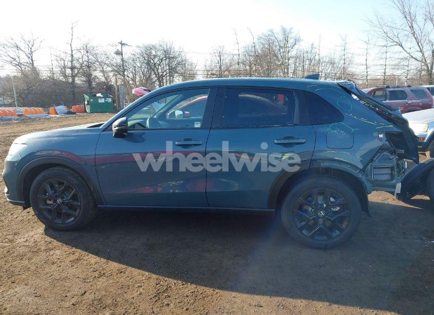 Photo 15 of 2025 Honda Hr-v AWD SPORT (VIN 3CZRZ2H51SM715792)