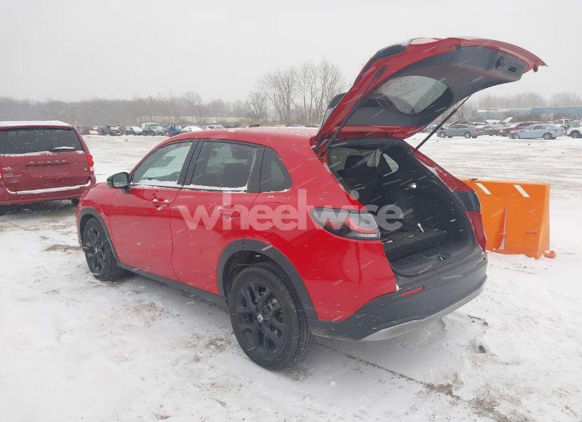 Photo 3 of 2023 Honda Hr-v AWD SPORT (VIN 3CZRZ2H52PM732477)