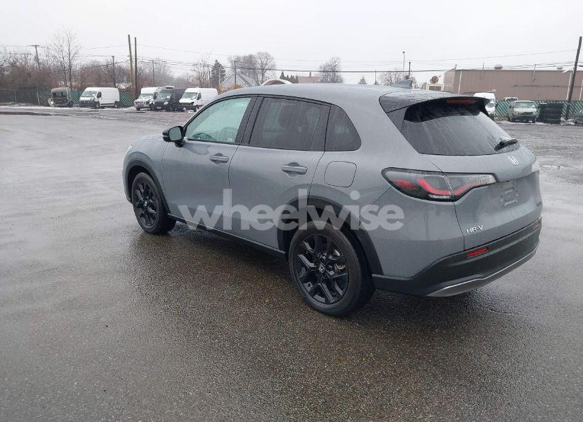 Photo 3 of 2024 Honda Hr-v AWD SPORT/AWD SPORT W/O BSI (VIN 3CZRZ2H52RM700809)