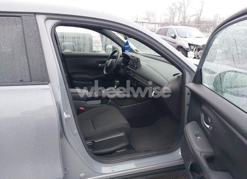 Photo 5 of 2024 Honda Hr-v AWD SPORT/AWD SPORT W/O BSI (VIN 3CZRZ2H52RM700809)