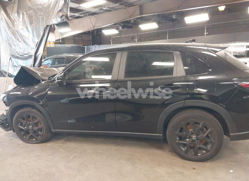 Photo 14 of 2024 Honda Hr-v AWD SPORT/AWD SPORT W/O BSI (VIN 3CZRZ2H52RM715679)