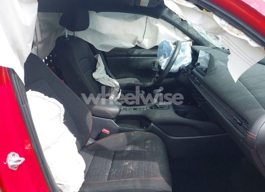 Photo 5 of 2024 Honda Hr-v (VIN 3CZRZ2H52RM734779)