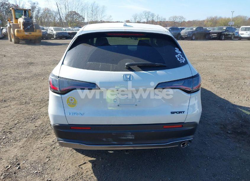 Photo 16 of 2024 Honda Hr-v AWD SPORT/SPORT (VIN 3CZRZ2H52RM765255)